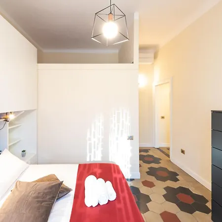 10' Duomo & Station Large Apartmán Milán