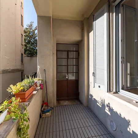 Appartement 10' Duomo & Station Large Milaan